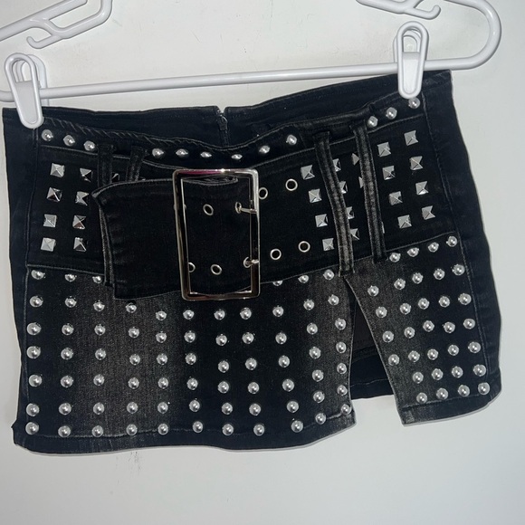 Current Mood Dream Closet Studded Denim Skort Black small - Picture 2 of 11